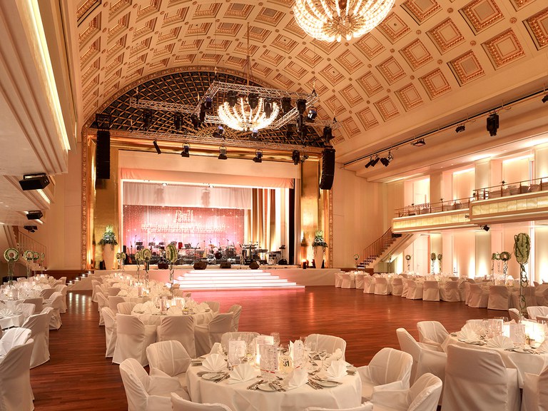Benazetsaal_Baumann_Gala-2_bearbeitet1200x900.jpg Benazetsaal_Baumann_Gala-2_bearbeitet1200x900.jpg